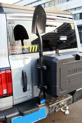 ऑफ-रोड नई डिजाइन पावर कोटिंग Wrangler टेलगेट बाहरी भंडारण बॉक्स के लिए टैंक 300 BJ40 के लिए Wrangler JL JK टैंक 300 BJ40