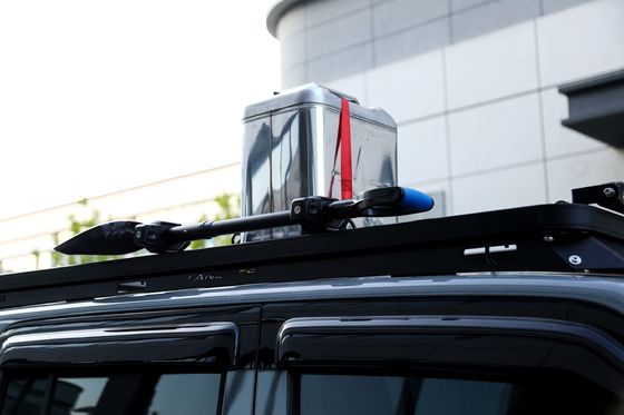 ब्लैक 4X4 एल्यूमीनियम मिश्र धातु लो प्रोफाइल बैग टैंक 300 एक्सेसरीज रूफ रेल रैक के लिए GWM