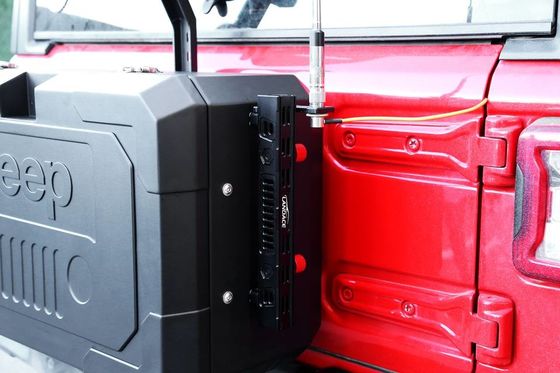 Wrangler JL ऑफ रोड एल्यूमीनियम जीप टेलगेट बाहरी भंडारण बॉक्स आकार 700x450x317 मिमी