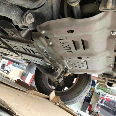 टोयोटा टुंड्रा 5.0 मिमी चेसिस सुरक्षा इंजन कवर काले रंग में स्किड प्लेट