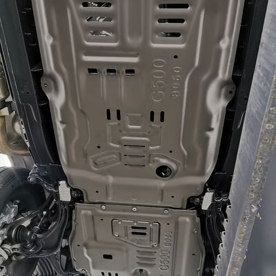 मर्सिडीज-बेंज G500 4x4 वाहन सहायक उपकरण स्किड प्लेट्स चेसिस सुरक्षा पेंट काला
