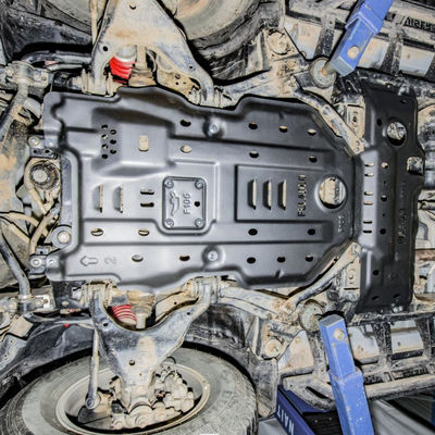 एल्यूमीनियम मैग्नीशियम मिश्र धातु स्किड प्लेट 4x4 वाहन बाहरी सुरक्षा के लिए अनुकूलित