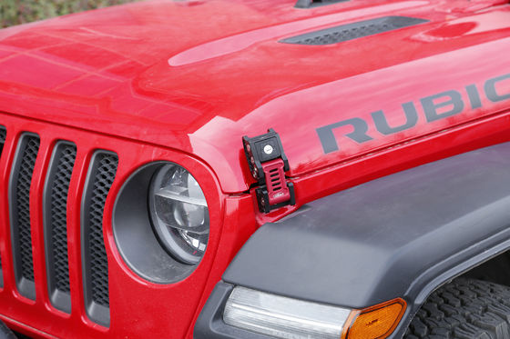 सीएनसी मशीनीकृत 4X4 बाहरी सामान वाहन शक्ति जेईईपी Wrangler के लिए हुड कोटेड लॉक