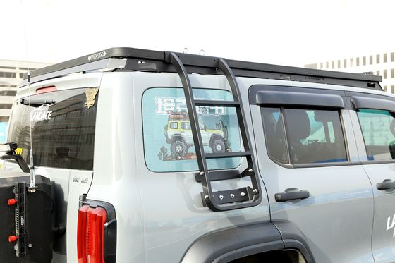 18-23 Wrangler रूबिकॉन जीप फिटिंग टैंक के लिए प्रत्यक्ष एल्यूमीनियम छत रैक सीढ़ी 300
