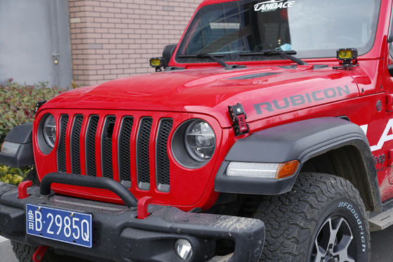 एल्यूमीनियम मिश्र धातु हुड लॉक लॉक JEEP Wrangler JK/JL ऑफ-रोड वाहन के लिए काले लाल रंग में